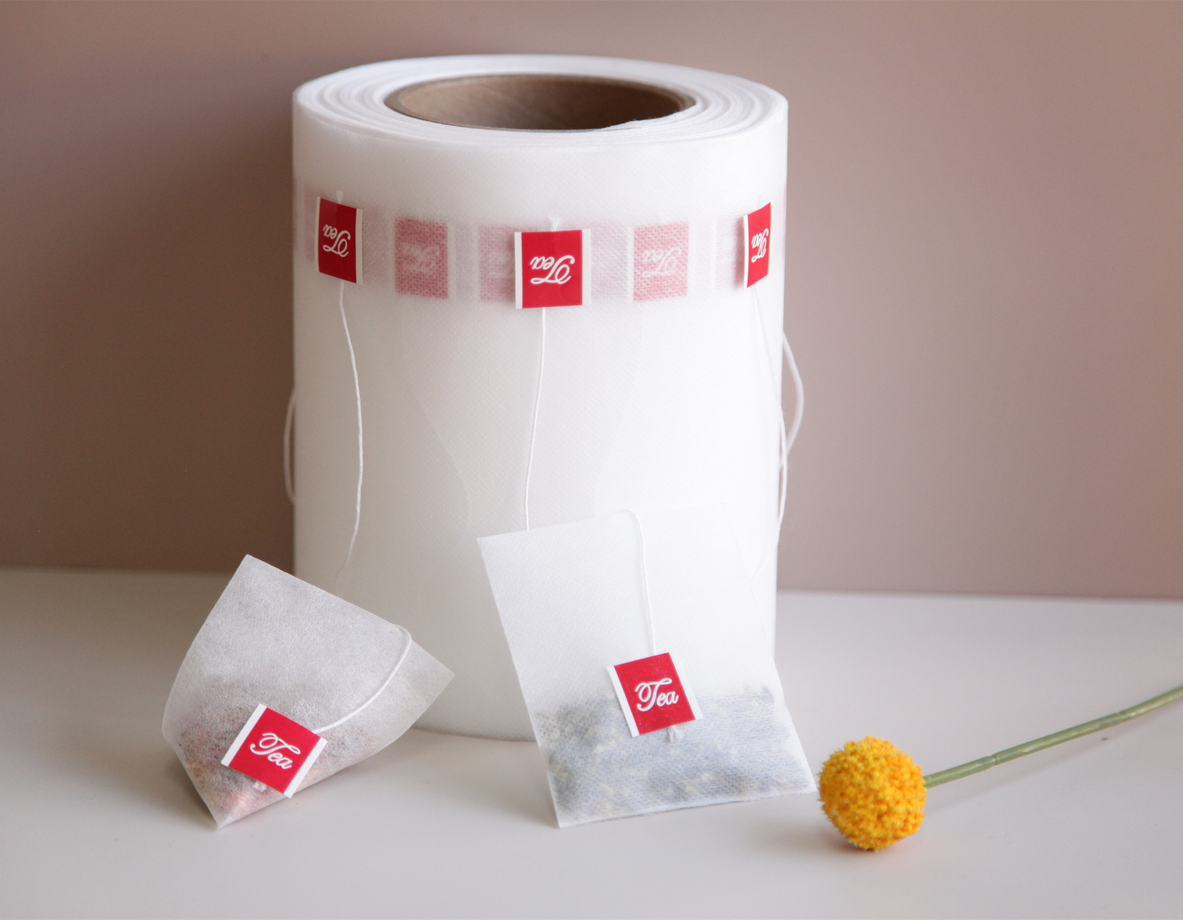 non woven fabric roll with tag
